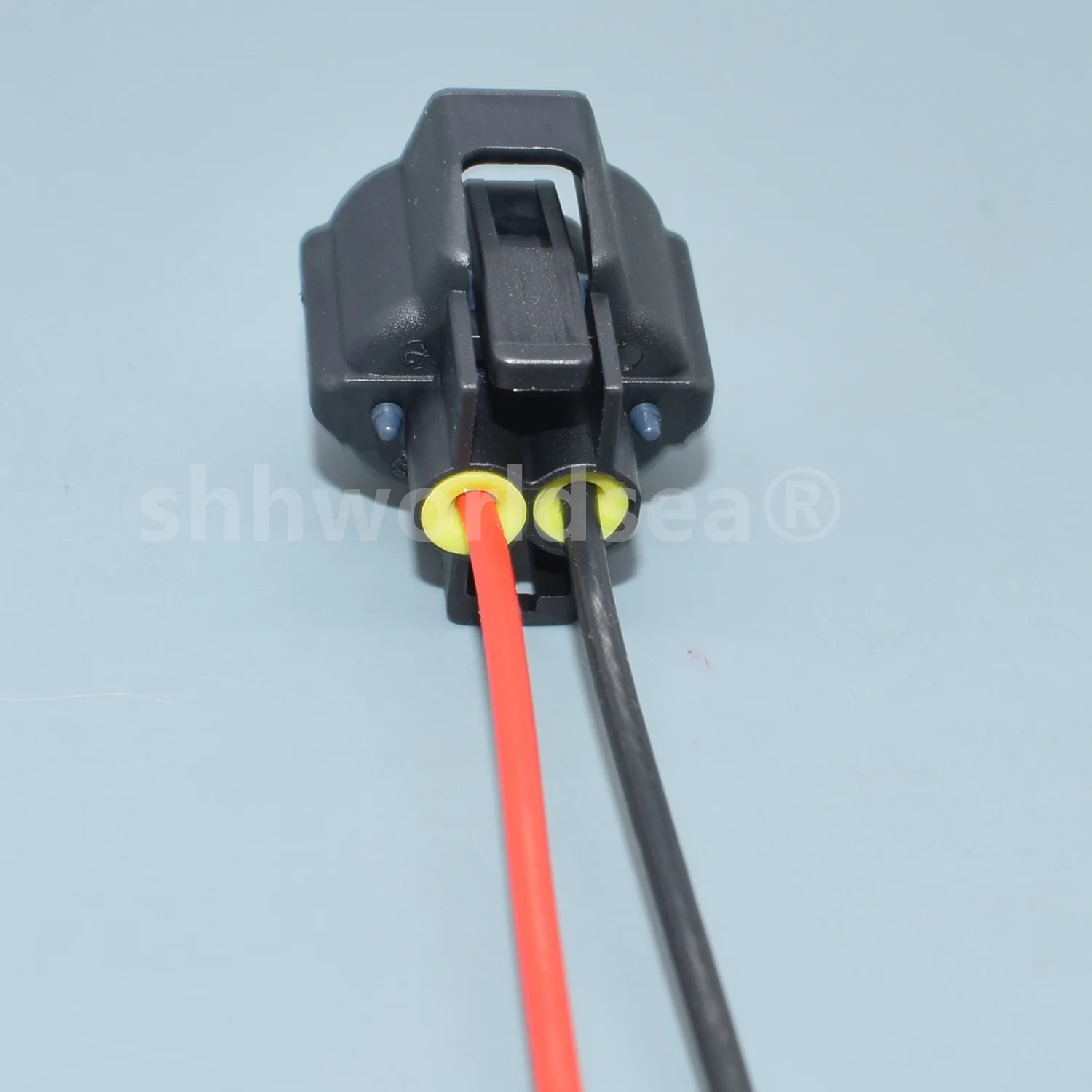 Conector instalado en arnés - imagen 4