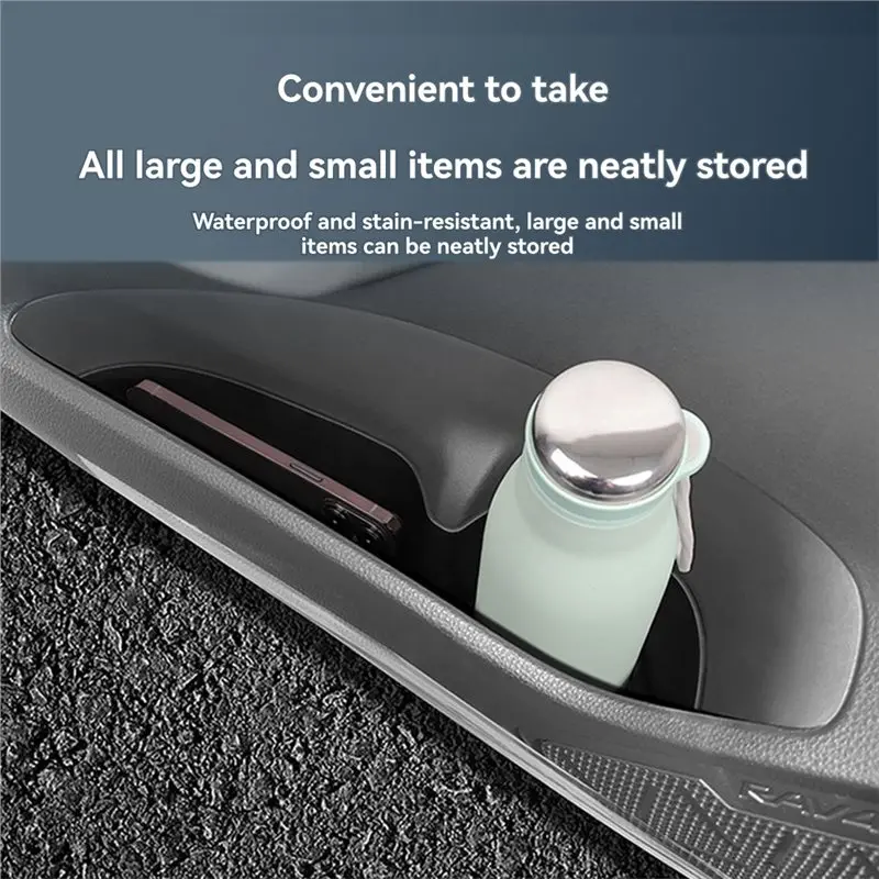 Vista del organizador para la puerta del Toyota RAV4
