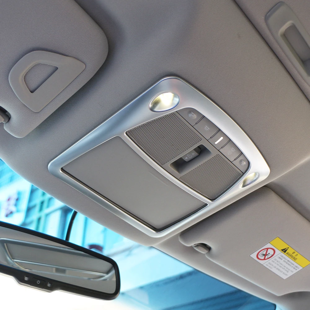 Ejemplo de instalación en luz de lectura trasera izquierda