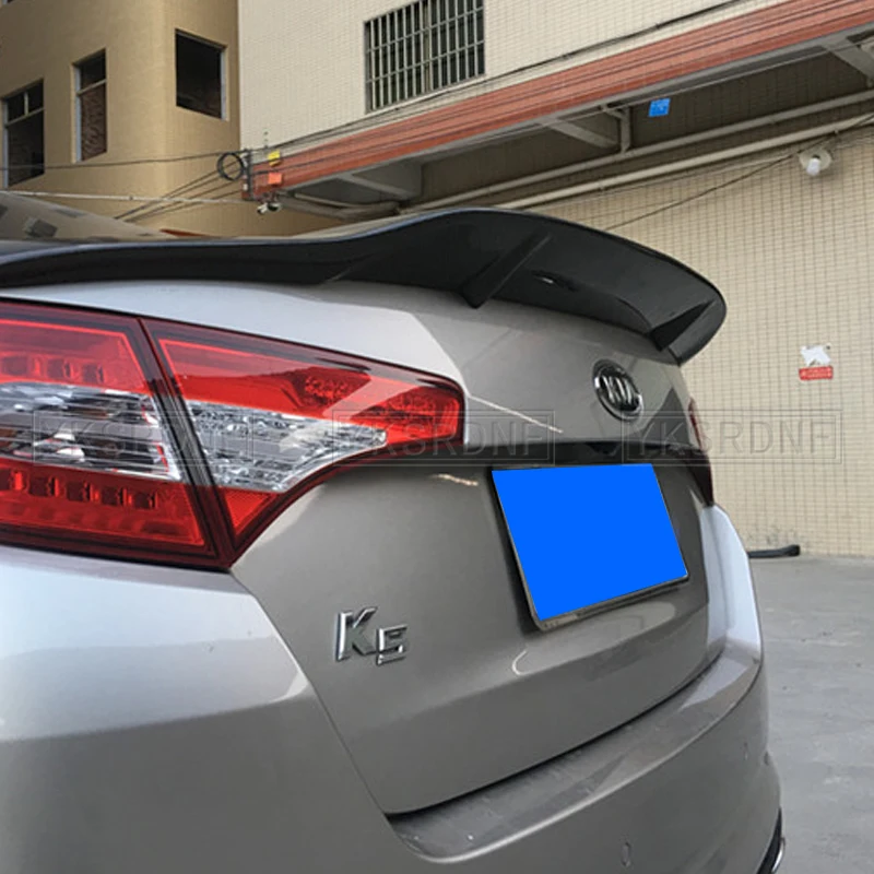 Vista lateral del spoiler instalado