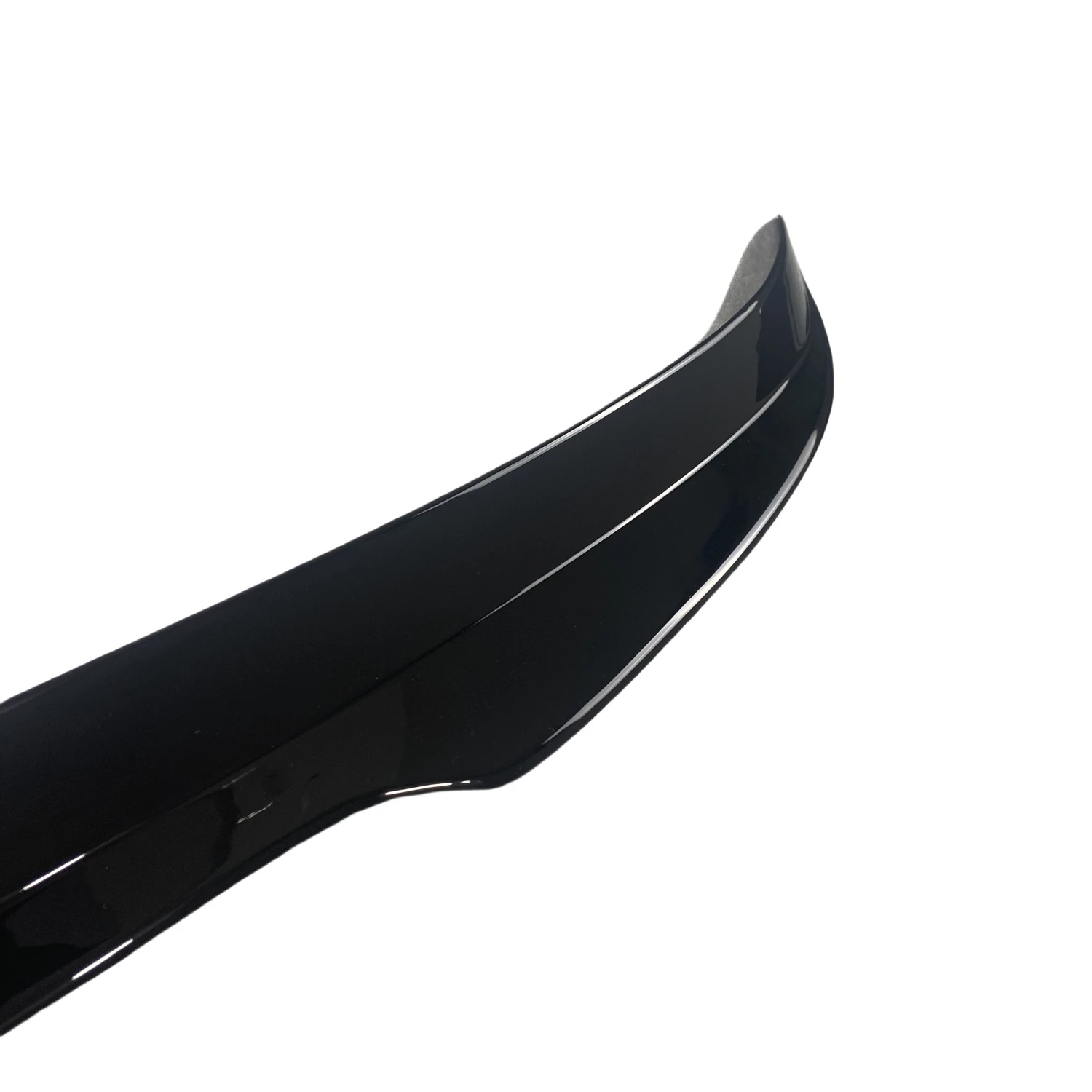 Perspectiva del alerón trasero estilo Maxton para Volkswagen T-Cross
