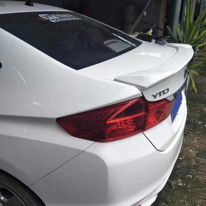 Alerón trasero Honda CITY vista frontal