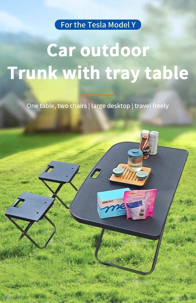 Mesa y sillas instalada para camping