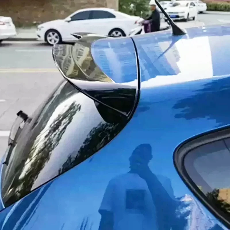 Instalación en el techo trasero de un Seat Leon MK2