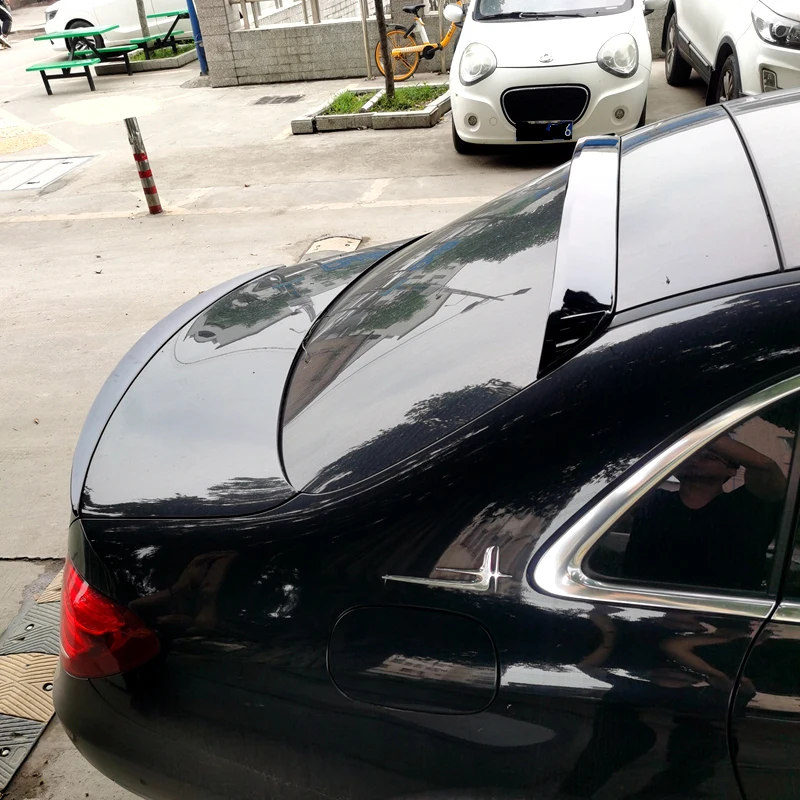Detalle del acabado del alerón ABS