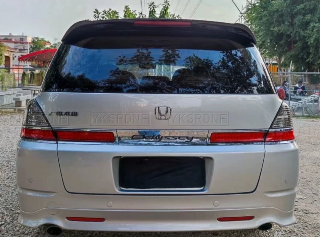 Alerón trasero ABS para Honda Odyssey RB1 en negro brillante