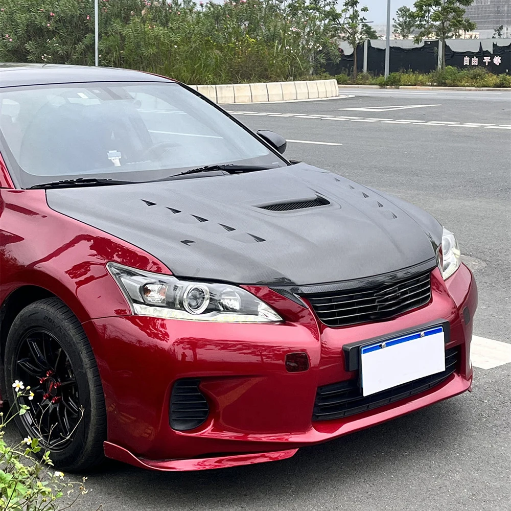 Cubierta de válvula frontal en Lexus CT200