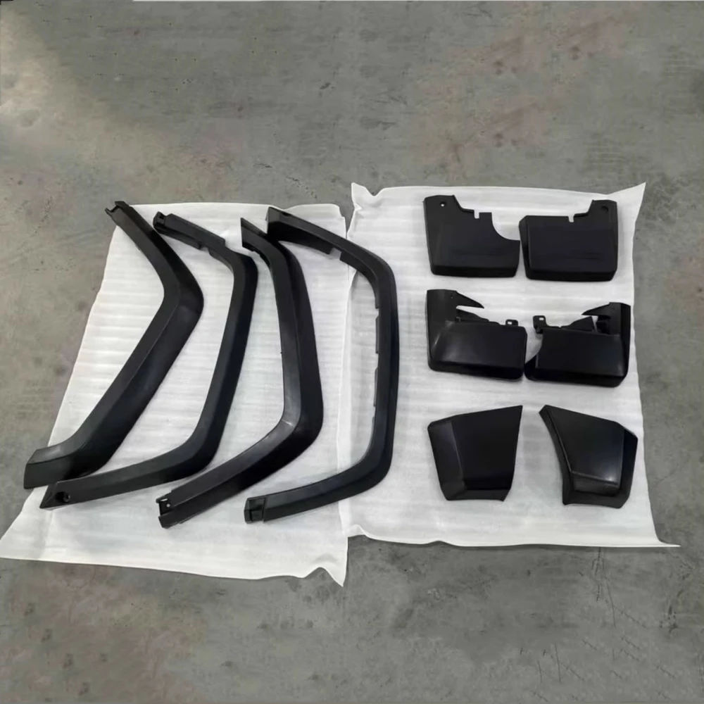 Guardabarros decorativo LC71 2024
