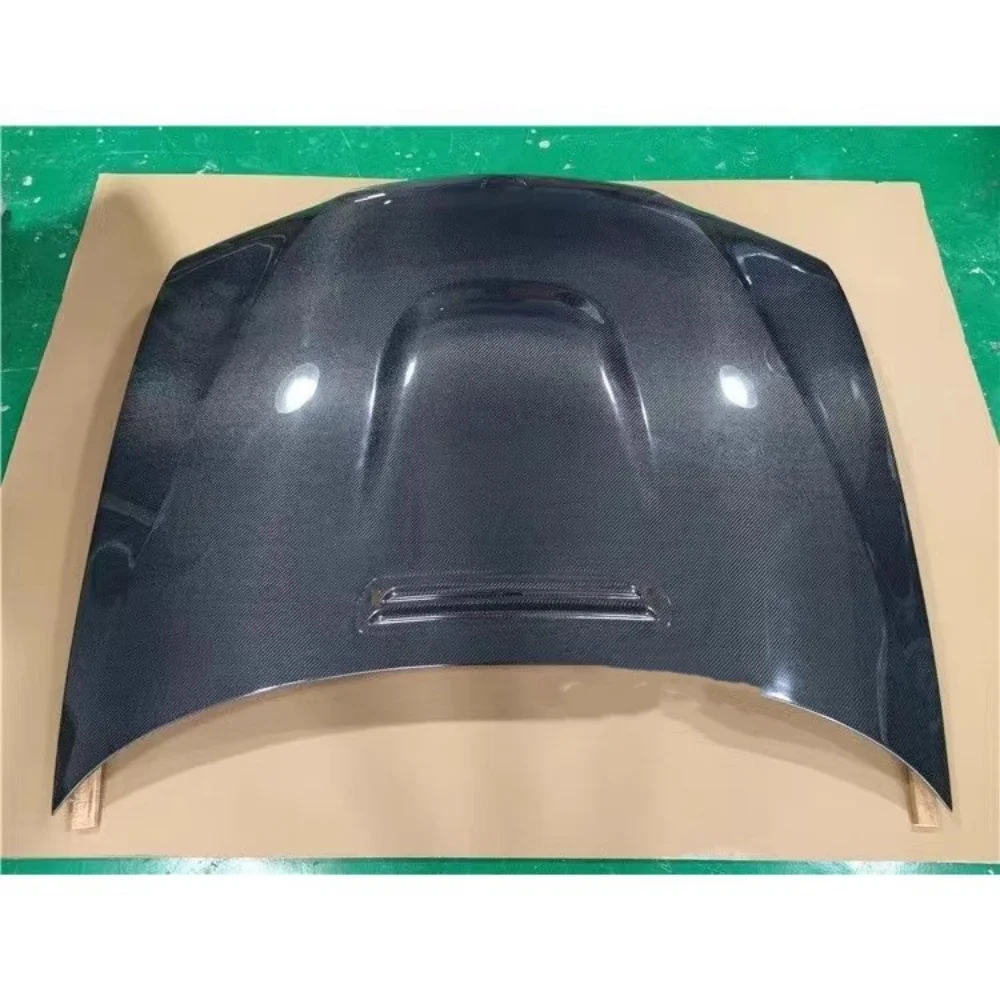 Acabado brillante de la fibra de carbono en detalle
