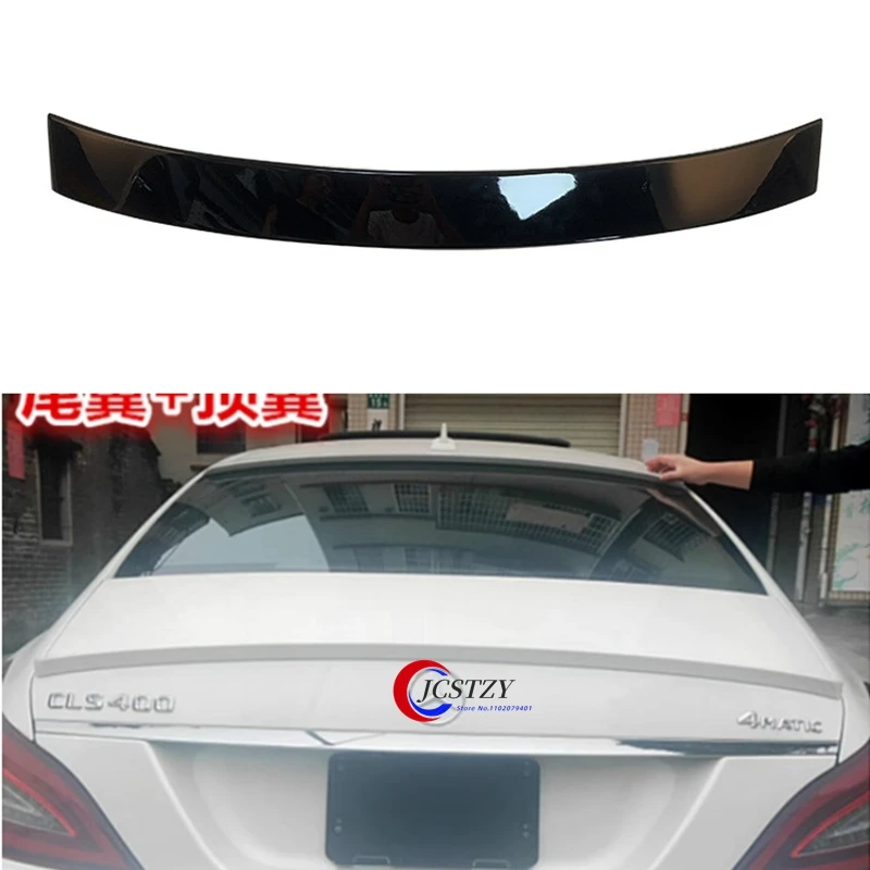 Detalle lateral del spoiler W218