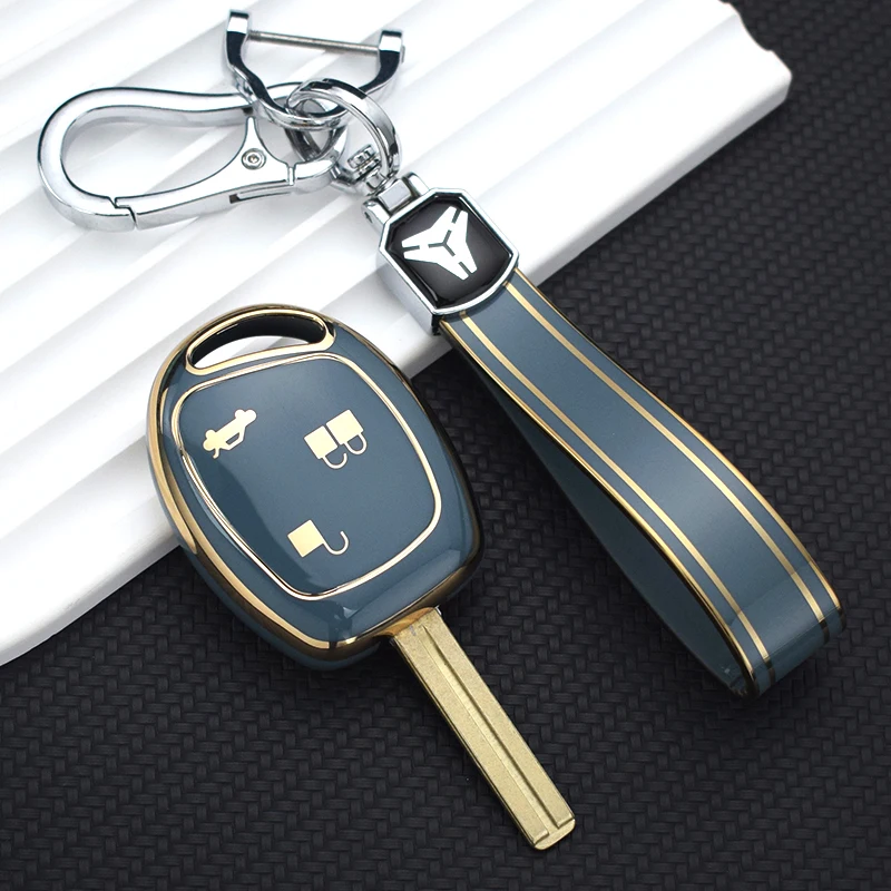 Funda instalada en mando Ford Fiesta