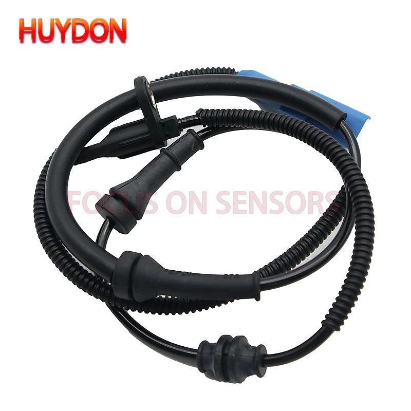 Comparativa del sensor completo y su conector