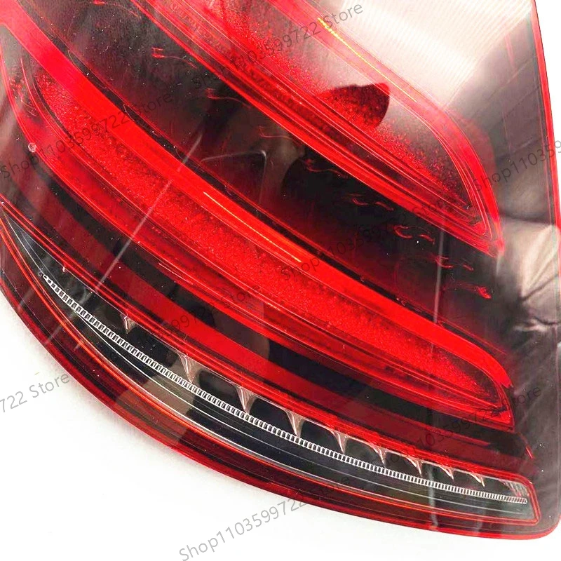 Luz trasera LED W222 derecho