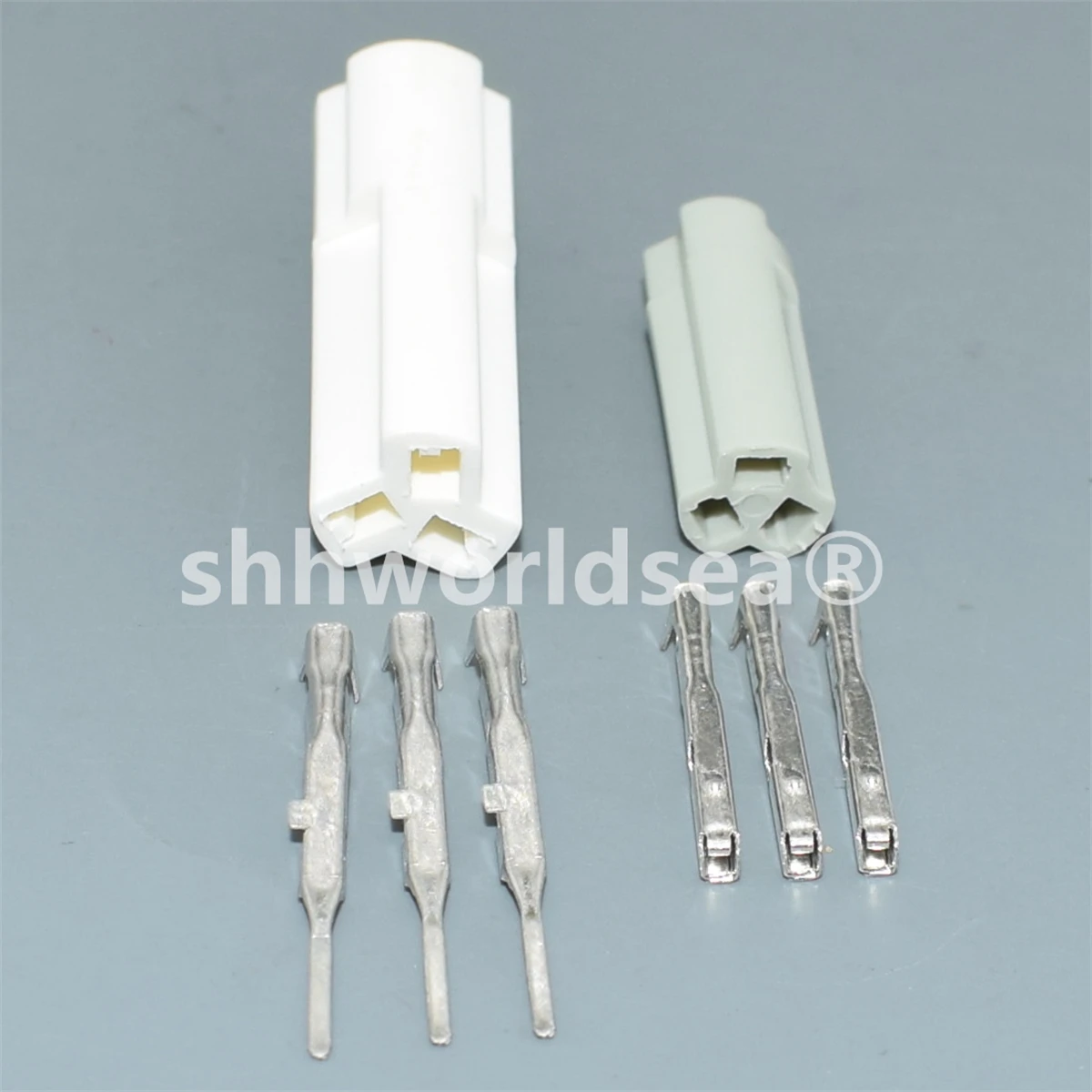 Comparación con conector genérico