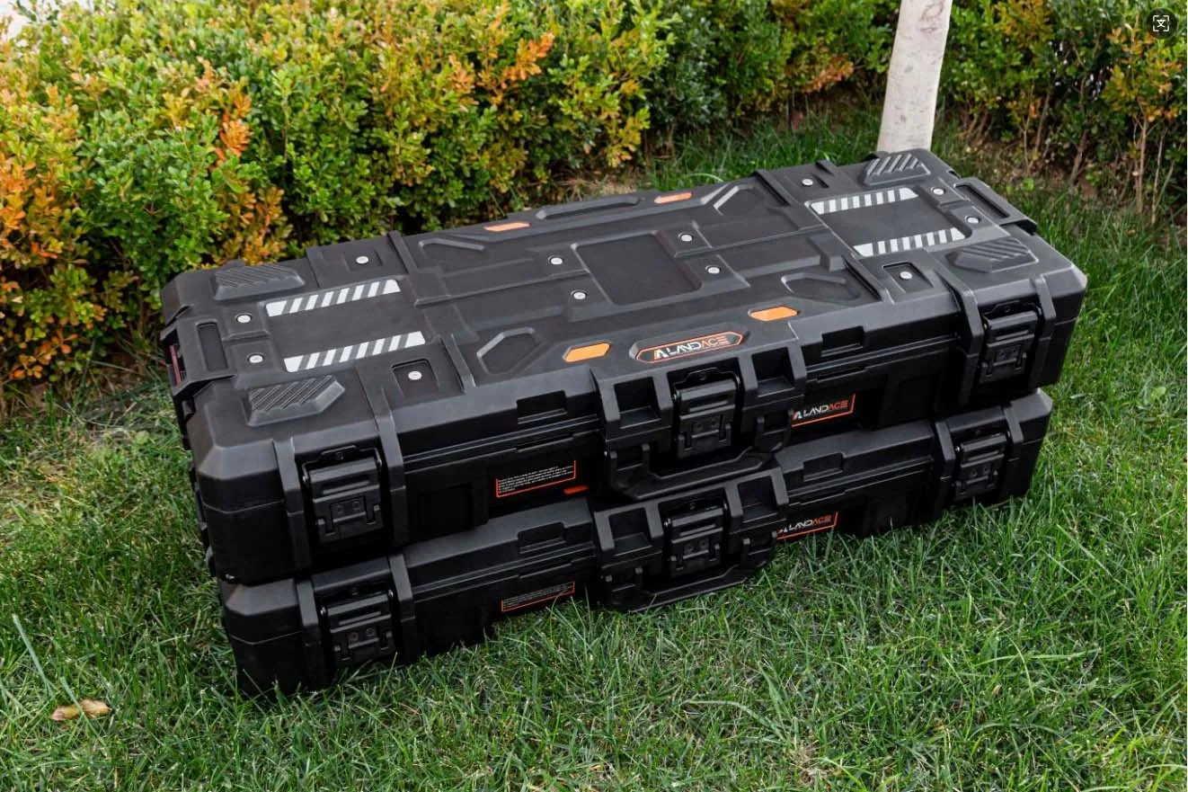 Panel exterior ampliable para uso como mesa de camping