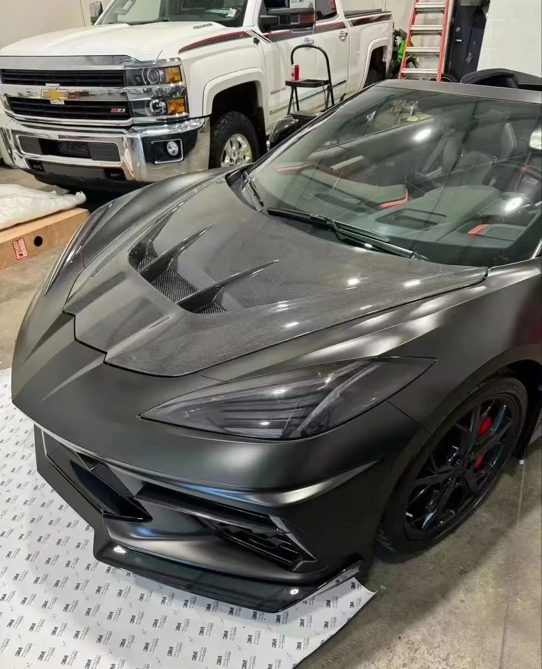 Capó delantero de fibra de carbono estilo ZR1