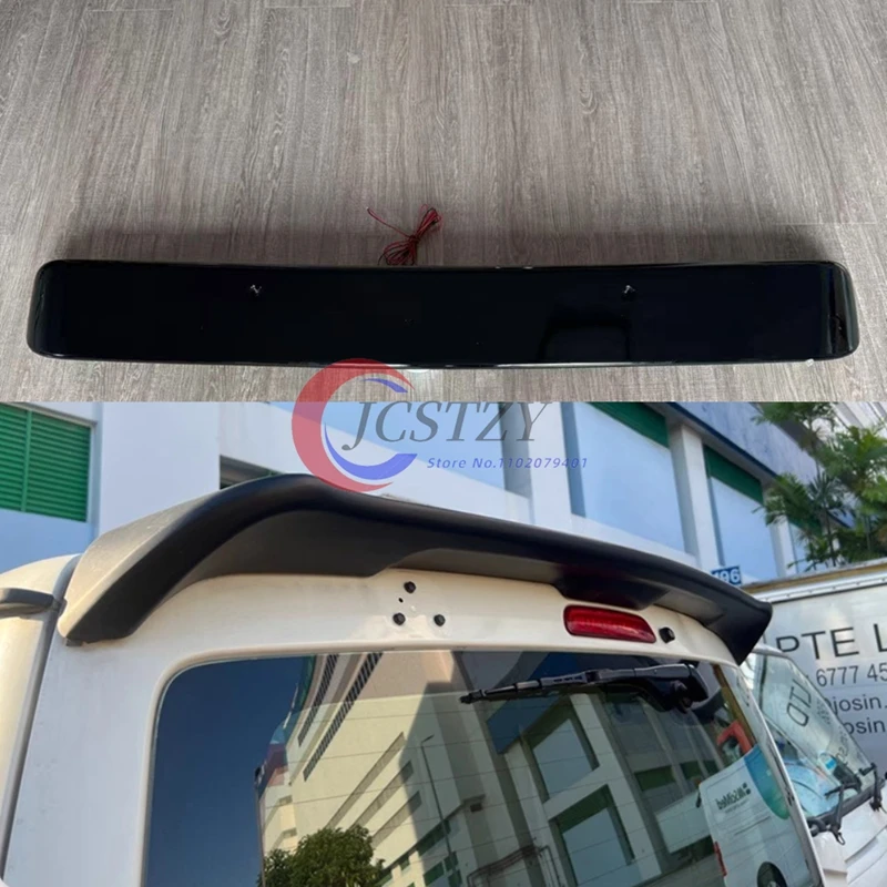 Alerón trasero Hiace - vista frontal