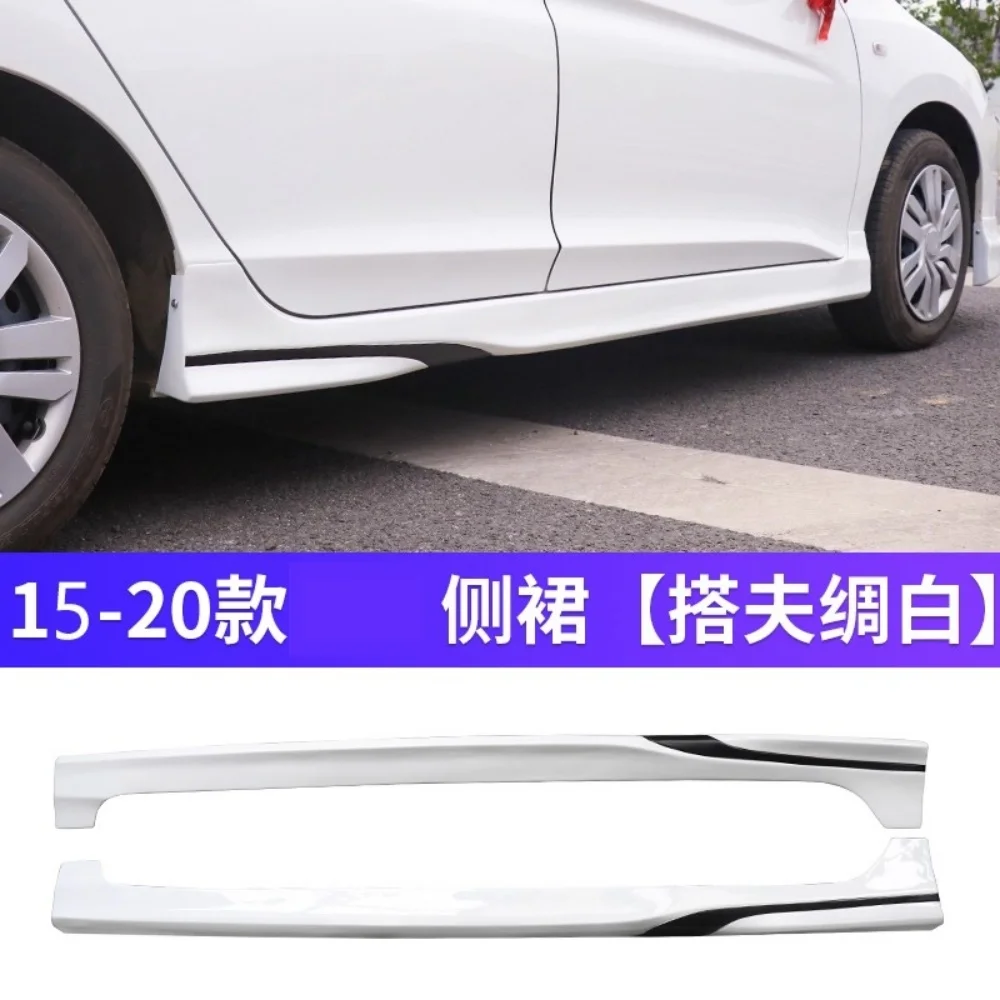 Vista frontal lateral del Honda City con kit MaiAutoR