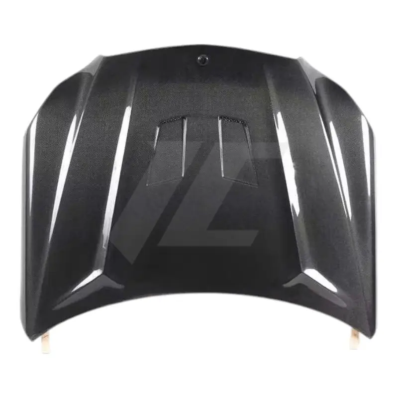 Capó de fibra de carbono ventilado para Mercedes-Benz CLASE E W212 vista frontal