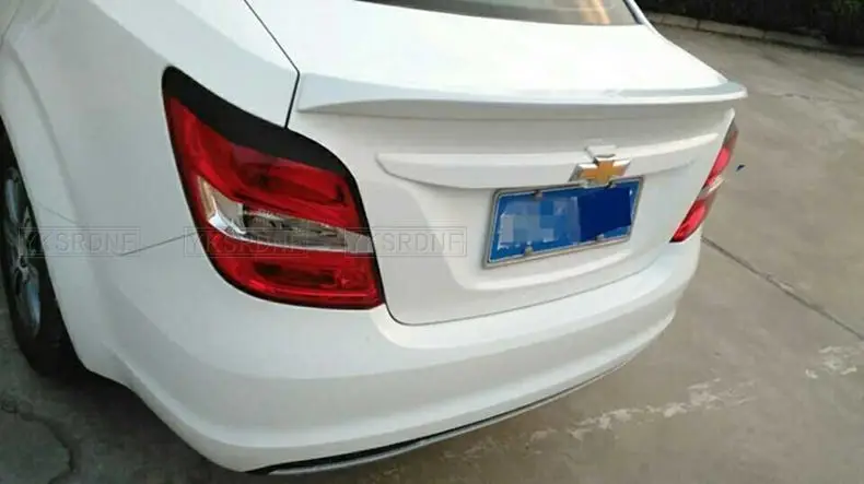 Vista lateral del spoiler deportivo