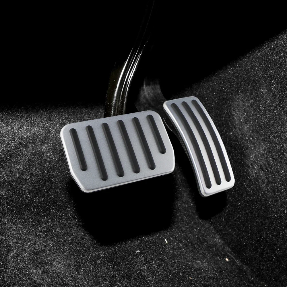 Contenido del kit de pedales para Tesla