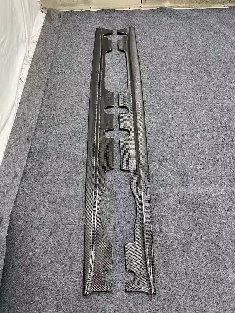 Falda lateral de fibra de carbono BMW M3 E92 E93