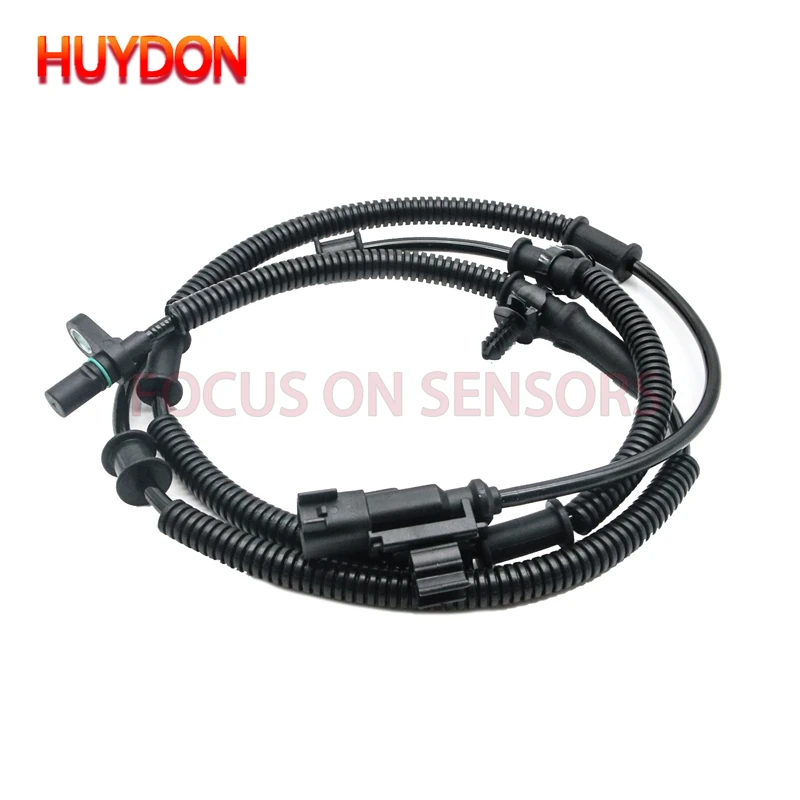 Detalle frontal del sensor y conector eléctrico