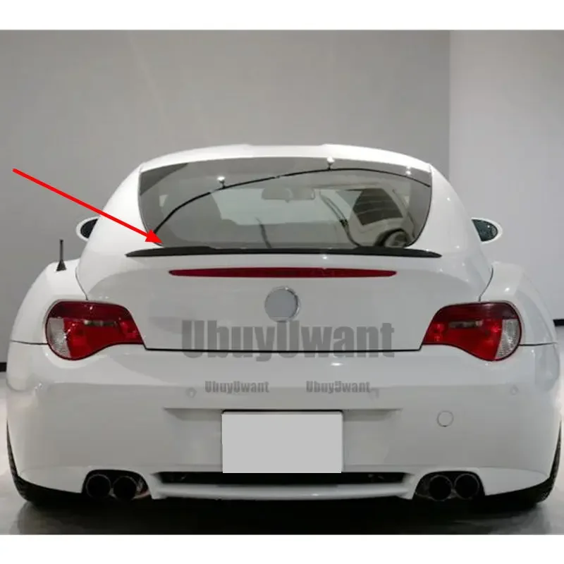 Parte inferior del spoiler con puntos de fijación