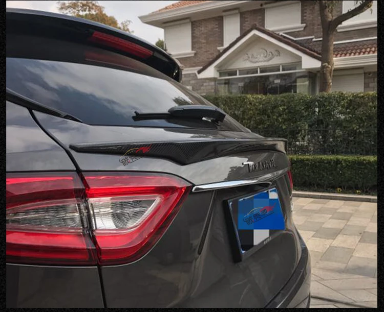 Alerón instalado en el Maserati Levante