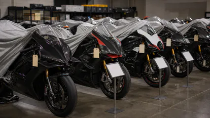 El fbi incauta una millonaria colección de motogp a un narco canadiense en una escena principal preparada para explicar el tema con detalle.